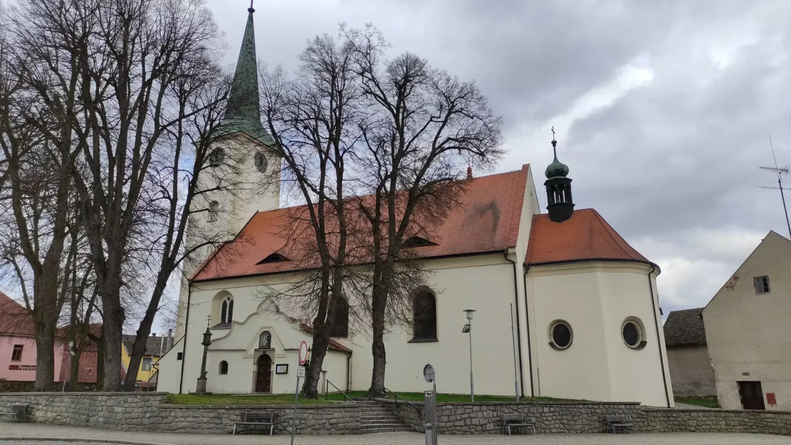 Kostel sv. Kateřiny Sienské (TEST video náhled) – Kostel, Třešť